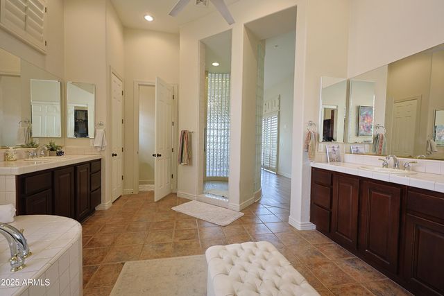 42405 N HARBOUR TOWN Court, Anthem, AZ 85086