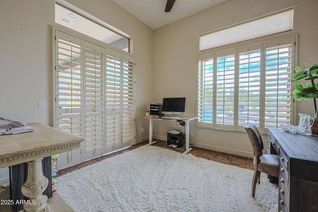 42405 N HARBOUR TOWN Court, Anthem, AZ 85086