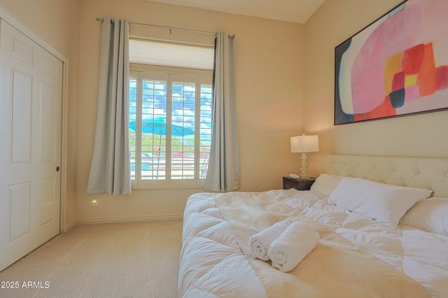 42405 N HARBOUR TOWN Court, Anthem, AZ 85086