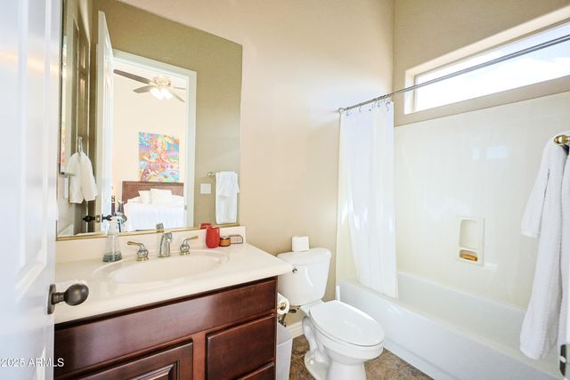 42405 N HARBOUR TOWN Court, Anthem, AZ 85086