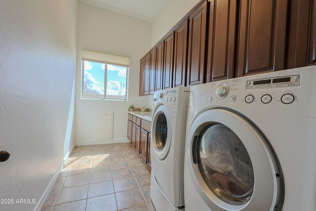 42405 N HARBOUR TOWN Court, Anthem, AZ 85086