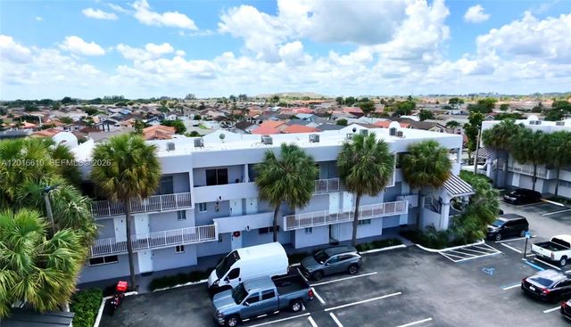 2680 W 76th St 211, Hialeah, FL 33016