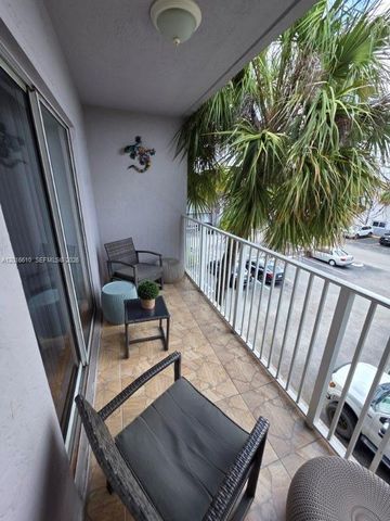 2680 W 76th St 211, Hialeah, FL 33016