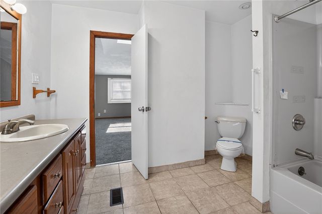 254 Cline St, E Pittsburgh, PA 15112