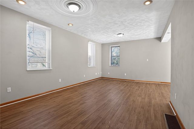 254 Cline St, E Pittsburgh, PA 15112