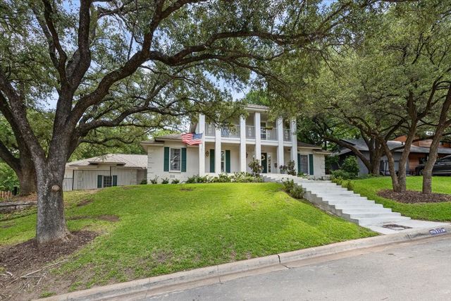 417 Hazelwood Drive W, Fort Worth, TX 76107