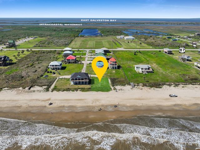772 Bolivar Dunes Boulevard, Gilchrist, TX 77617