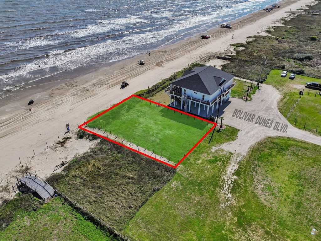 772 Bolivar Dunes Boulevard, Gilchrist, TX 77617