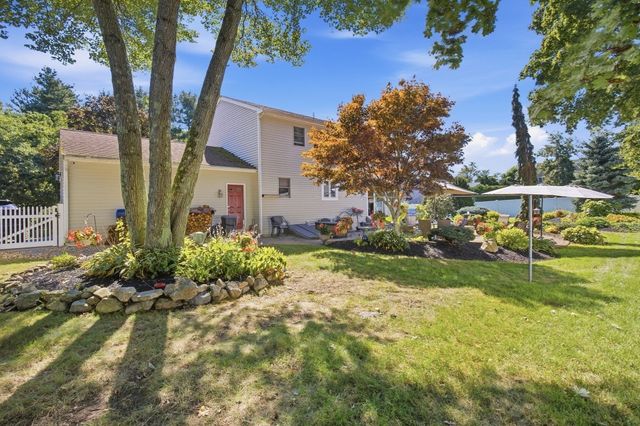 5 Amherst Road, Wilmington, MA 01887