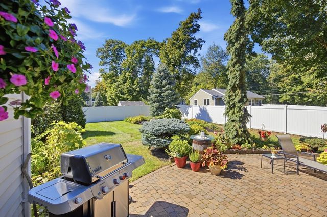 5 Amherst Road, Wilmington, MA 01887
