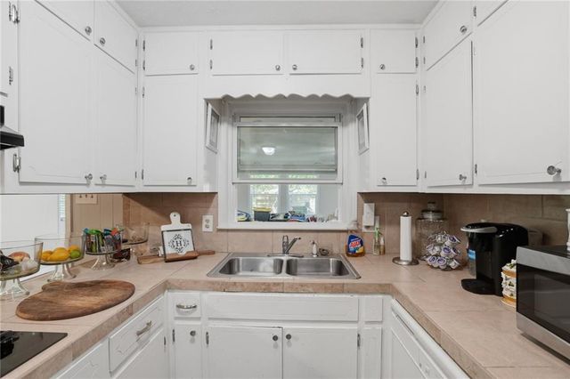 5737 Highway 20 S, Covington, GA 30016