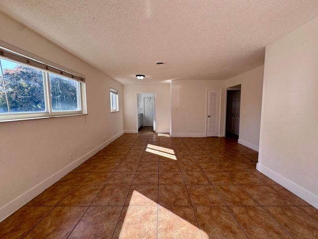 3101 NE 7th Avenue B, Pompano Beach, FL 33064