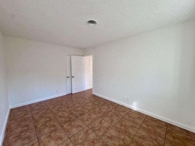 3101 NE 7th Avenue B, Pompano Beach, FL 33064