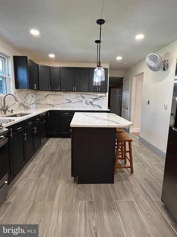 118 COUNTRY CLUB DR, Newark, DE 19711