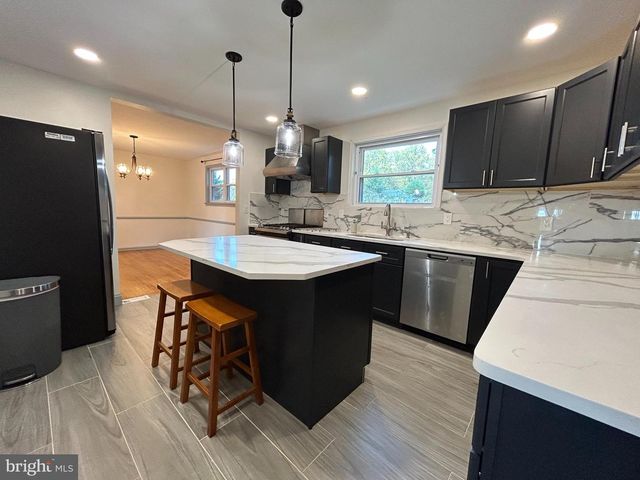 118 COUNTRY CLUB DR, Newark, DE 19711