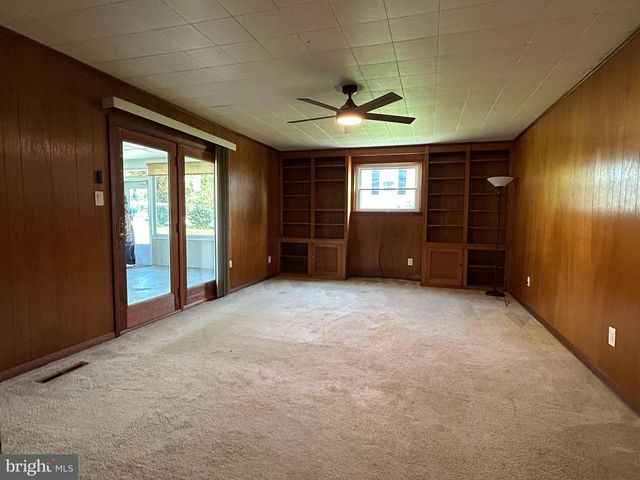 118 COUNTRY CLUB DR, Newark, DE 19711