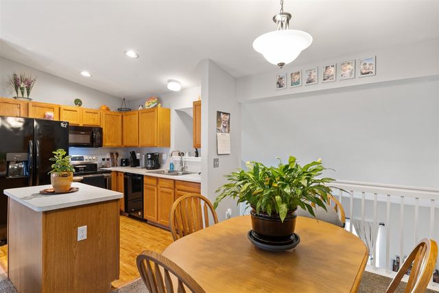 6824 Maplelawn Drive, Ypsilanti, MI 48197