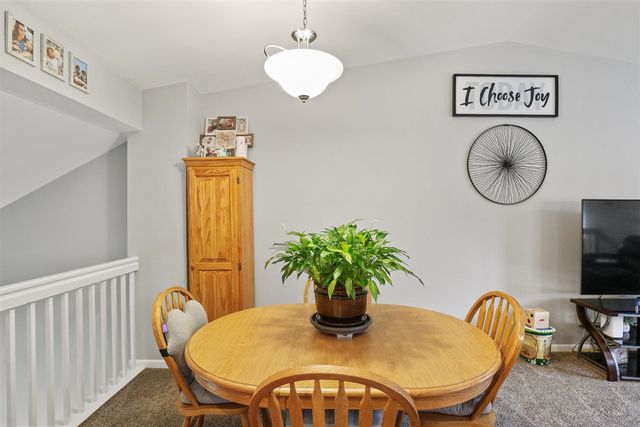 6824 Maplelawn Drive, Ypsilanti, MI 48197