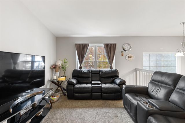 6824 Maplelawn Drive, Ypsilanti, MI 48197