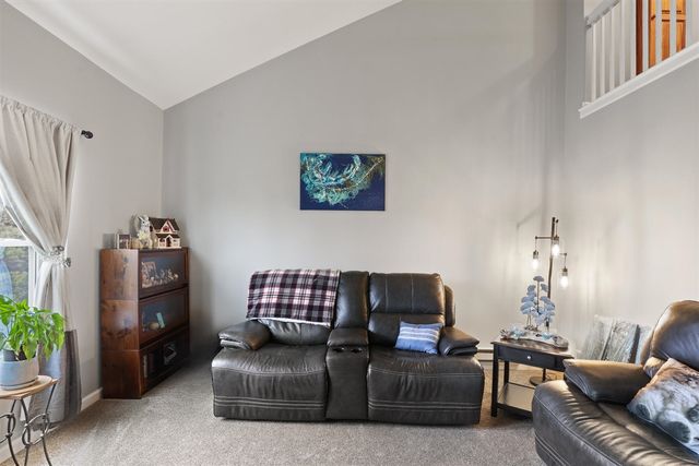 6824 Maplelawn Drive, Ypsilanti, MI 48197