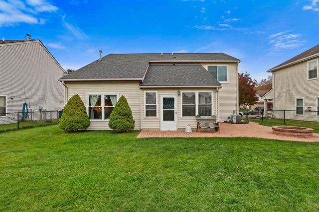 6824 Maplelawn Drive, Ypsilanti, MI 48197
