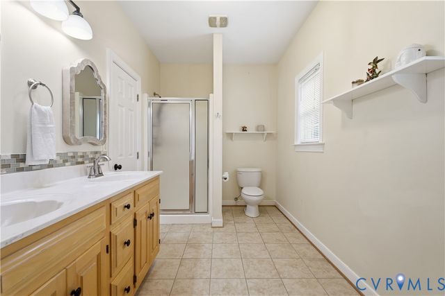 11341 Royal Ln, New Kent, VA 23140
