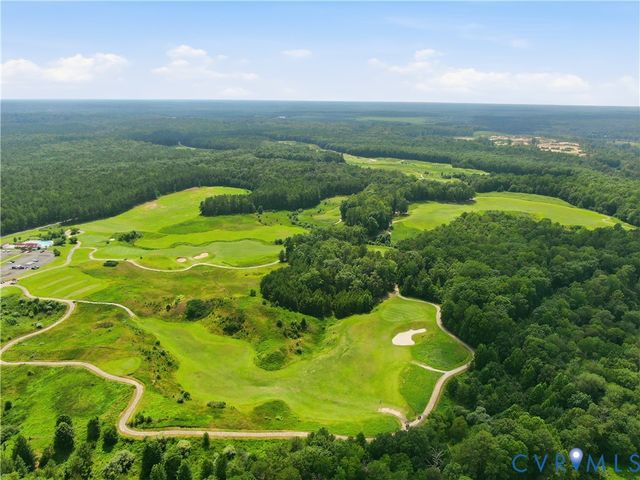 11341 Royal Ln, New Kent, VA 23140