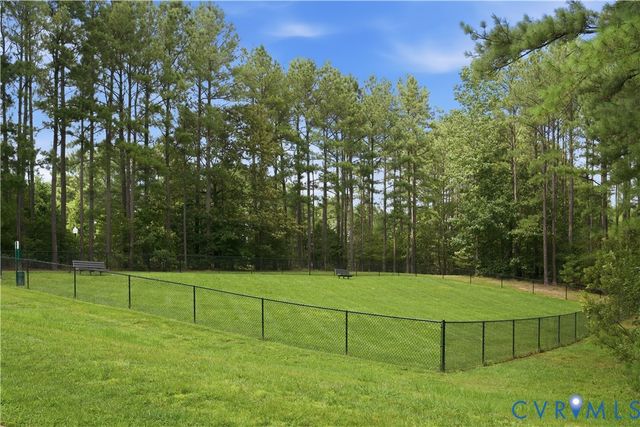 11341 Royal Ln, New Kent, VA 23140