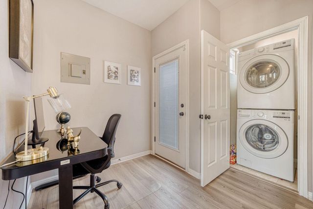 1009 Taulbee LN H, Austin, TX 78757