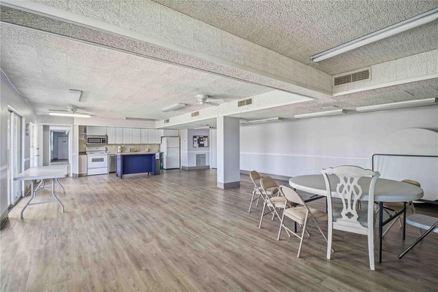2901 26TH ST W 408, Bradenton, FL 34205