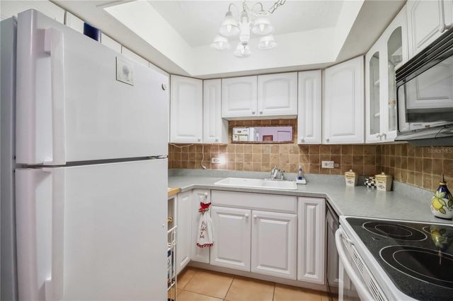 2901 26TH ST W 408, Bradenton, FL 34205