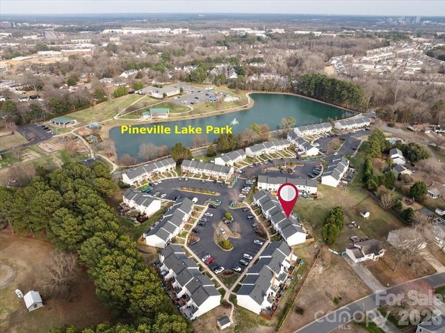 237 Water Oak Drive, Pineville, NC 28134