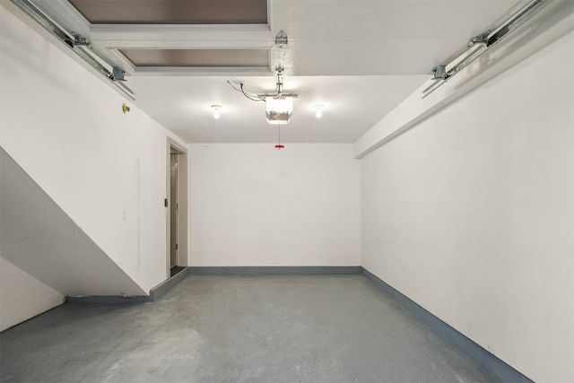 508 N 105th Street, Seattle, WA 98133