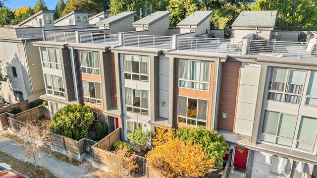 508 N 105th Street, Seattle, WA 98133