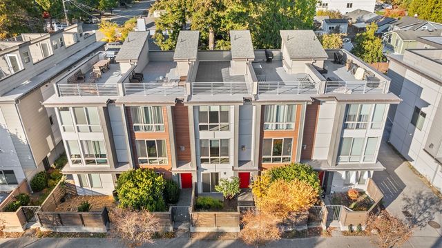 508 N 105th Street, Seattle, WA 98133