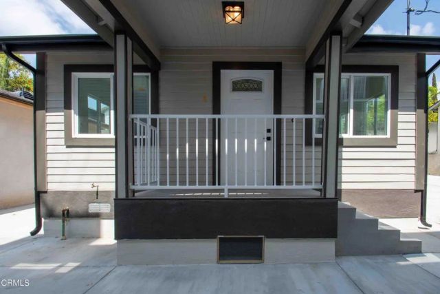 2276 Ewing Street, Los Angeles, CA 90039