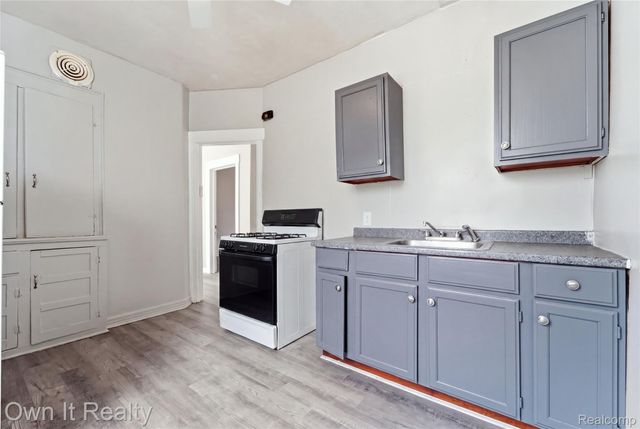 14761 Stephens Drive, Eastpointe, MI 48021