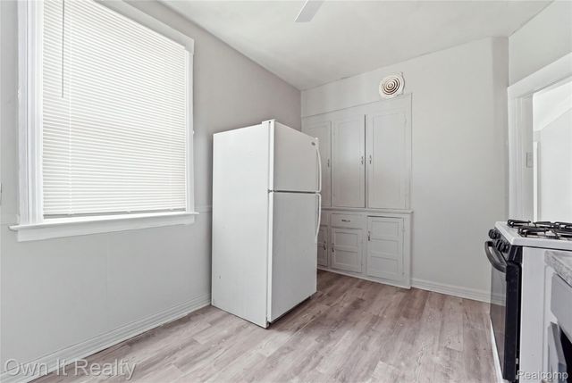 14761 Stephens Drive, Eastpointe, MI 48021