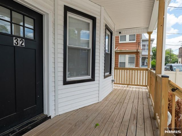 32 Palm Street, Newark, NJ 07106