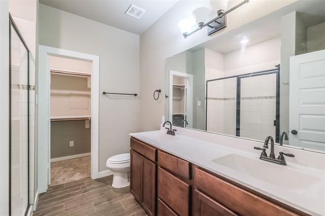 146 Parkgate B, Conroe, TX 77304