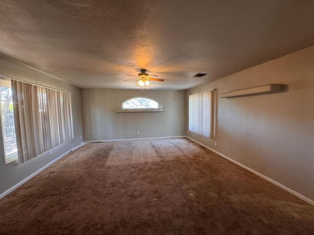 3310 U St, Antelope, CA 95843