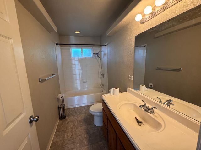 3310 U St, Antelope, CA 95843