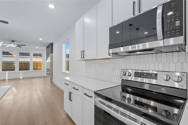 6110 Carlton Garret Street, Dallas, TX 75215