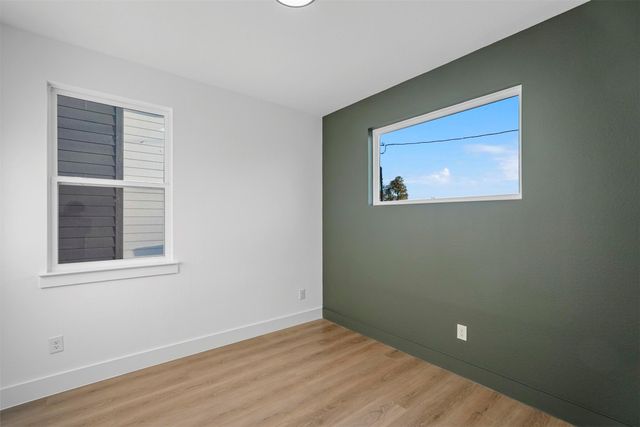 6110 Carlton Garret Street, Dallas, TX 75215