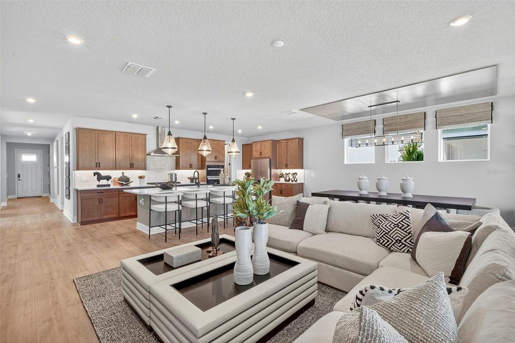 Image 11 of property listing at 13116 OXEYE LANE, Parrish, FL 34219