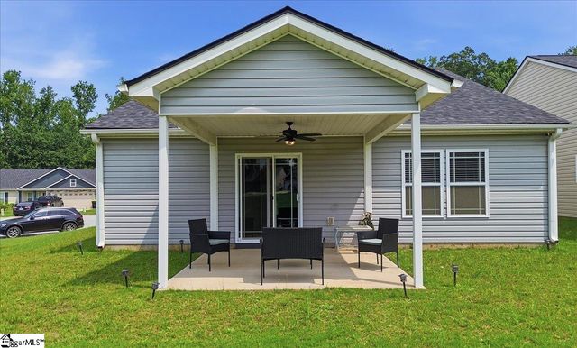 419 Bud Farmer Place, Inman, SC 29349