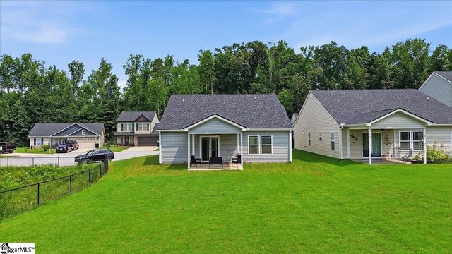 419 Bud Farmer Place, Inman, SC 29349