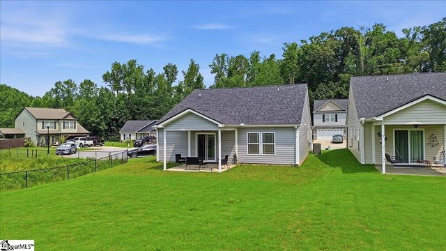 419 Bud Farmer Place, Inman, SC 29349