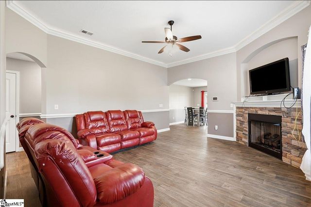 419 Bud Farmer Place, Inman, SC 29349