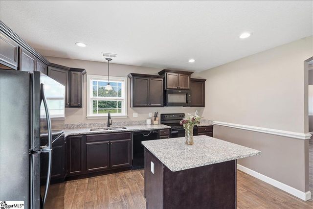 419 Bud Farmer Place, Inman, SC 29349